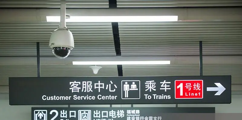 標(biāo)識(shí)標(biāo)牌在城市環(huán)境中有哪些用途？